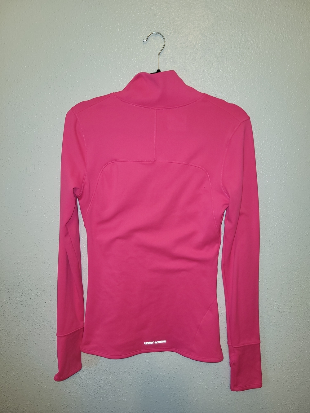 Under Armour Pink Womans 1/4 Zip Pullover Shirt Thumb Holes Fitted Cold Gear - Picture 2 of 5